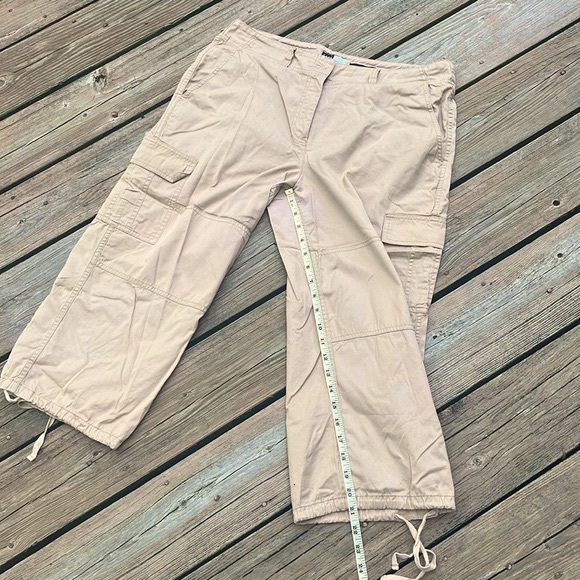 Saks Fifth Ave Threads cargo style capris 12 - Picture 7 of 7